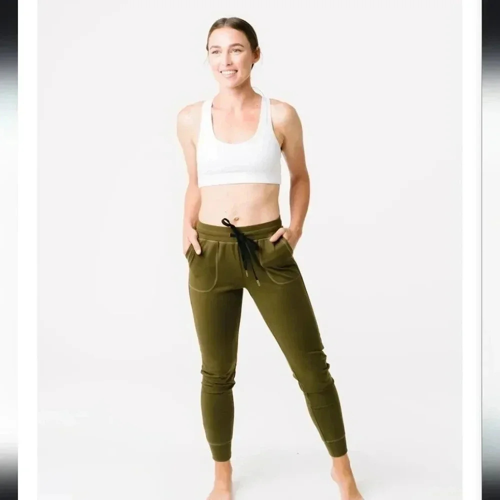NWOT Zyia Active Olive Unwind Joggers With Ribbed Cuffs and Pockets Size S